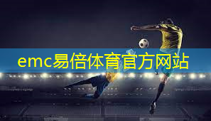 健身男生拍摄室内