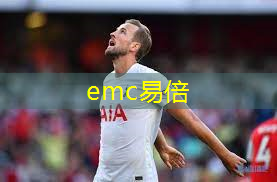 乒乓球台后面两口水